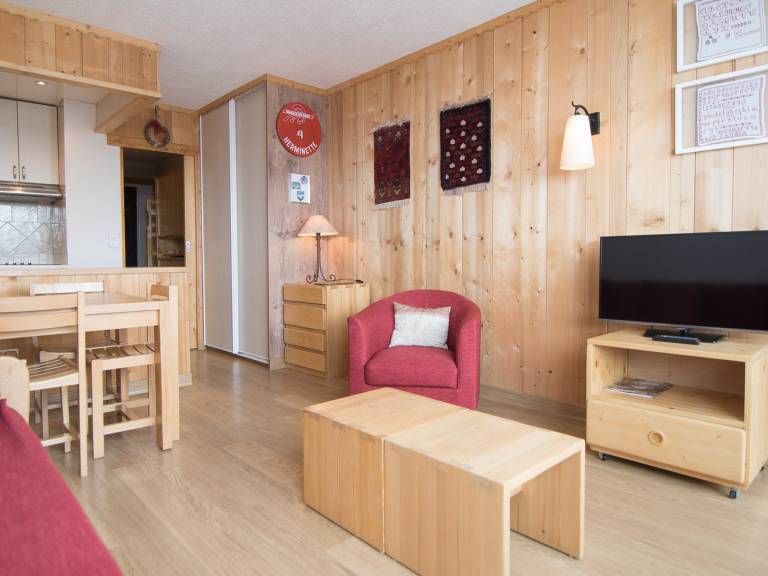 Luxury Studio 30m² near Slopes with Balcony and Wifi — photo 2