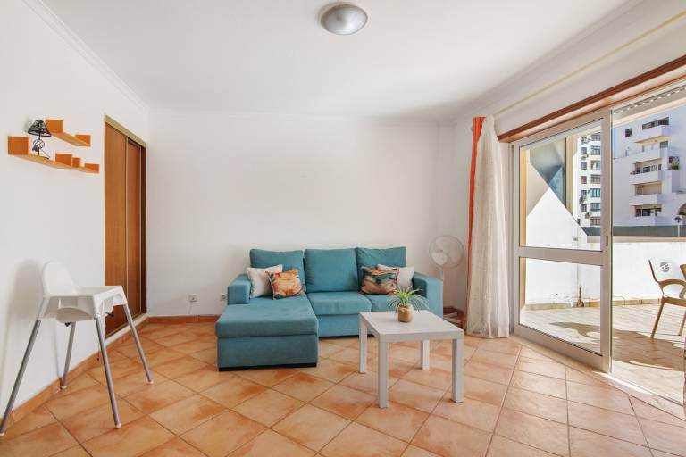 Holiday apartment with pool & fast internet — photo 4