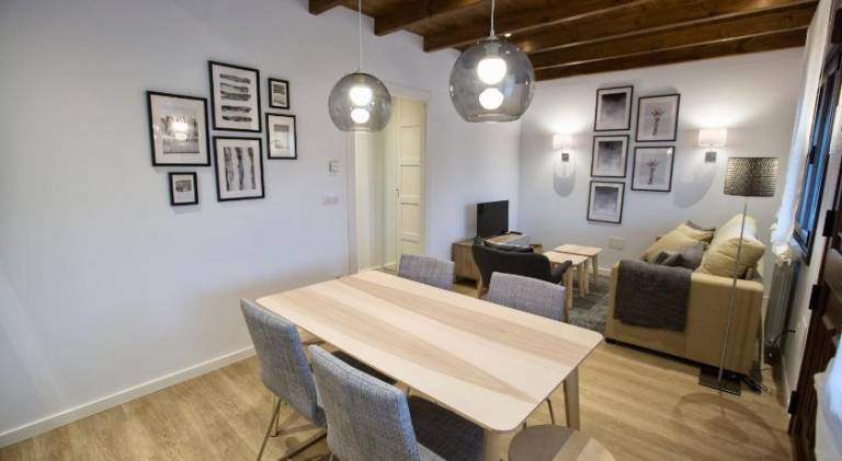 Holiday apartment with BBQ, patio & yard | Suitable for remote work — photo 2