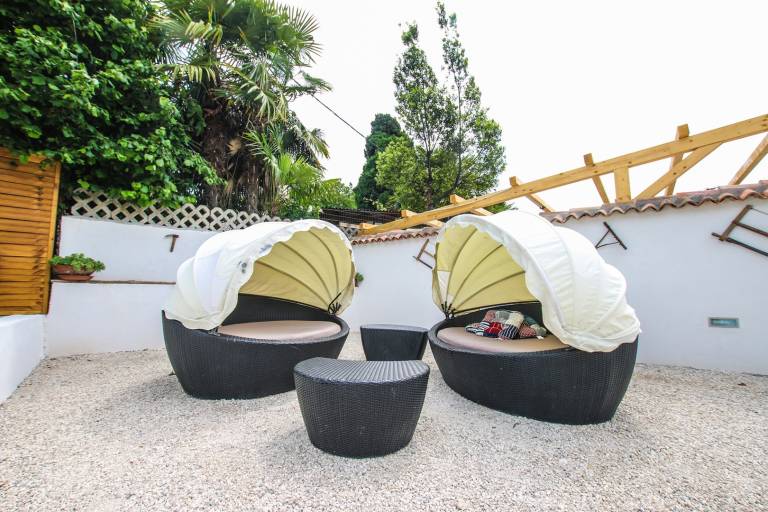 House with yard, patio & barbeque | Beach view — photo 5