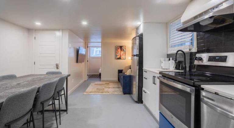Stylish 4BR in the heart of Plateau Montreal — photo 4
