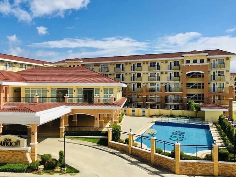 Condo  Sasa