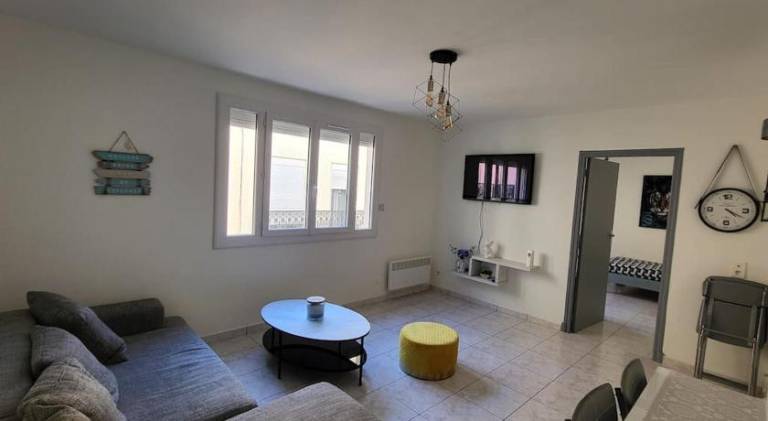 Apartment with 2 rooms for 7 persons in Perpignan