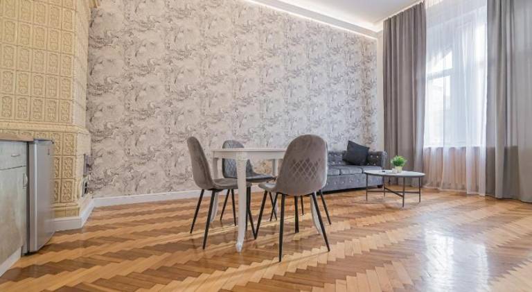 Apartment with patio & yard | Close to Main Square — photo 4