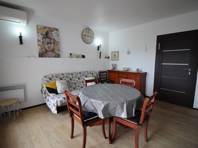 Apartment with 2 rooms for 5 persons — photo 5