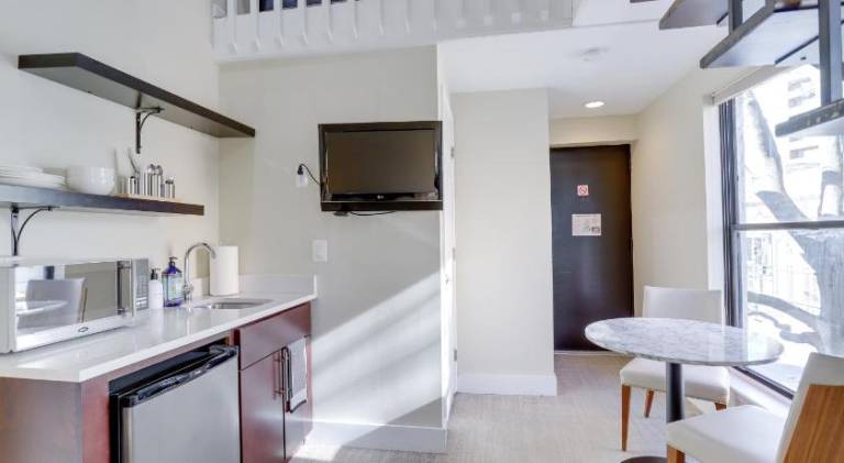 Sojourn at DuPont Place — photo 4