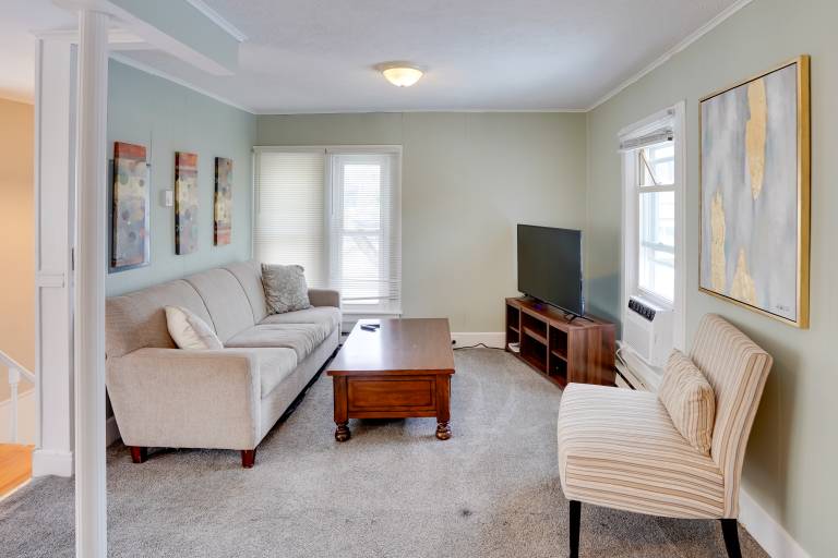 Apartment Saratoga Springs