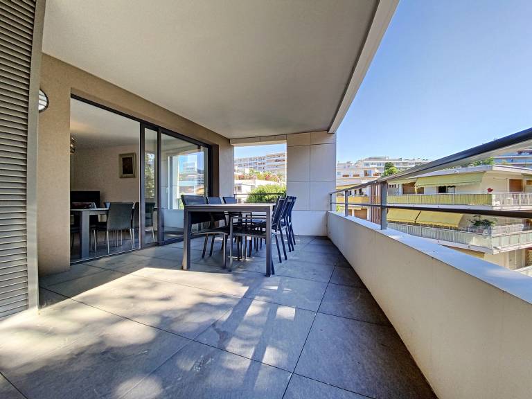 Fully equipped wonderful apartment with pool, yard & patio | Pets allowed — photo 2