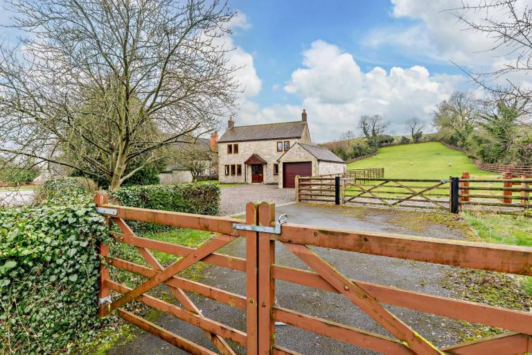 2 Bed in Parwich oc c27468