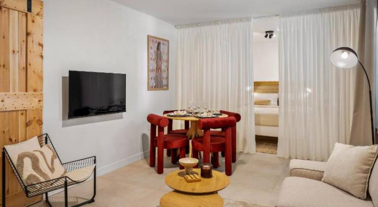 Rental apartment with 2 rooms for 4 persons — photo 3