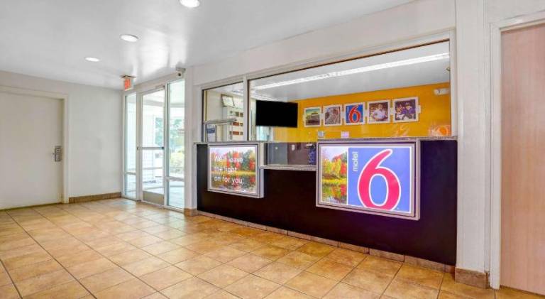 Motel 6 Raleigh, NC - North — photo 2