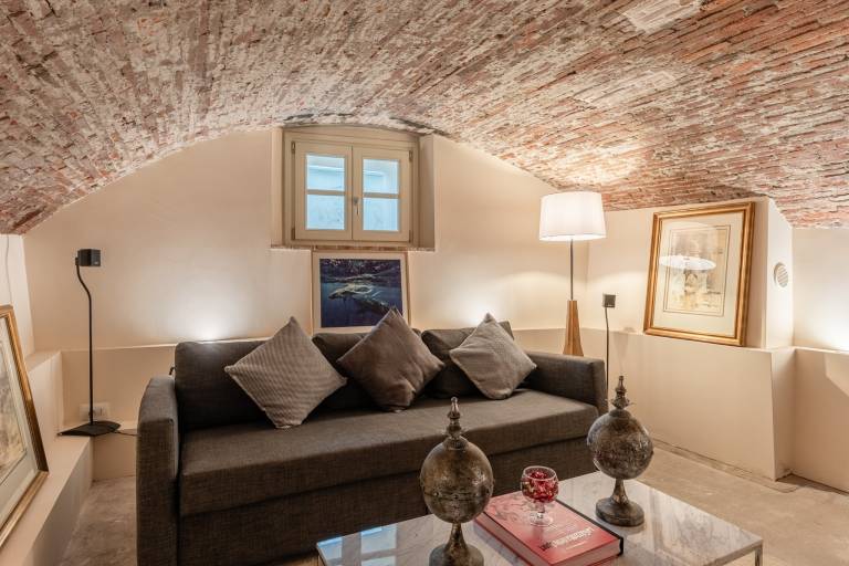 Holiday apartment with fast internet & garden | Next to Lucca Cathedral | Garden view | Suitable for remote work | Pets are welcome — photo 5
