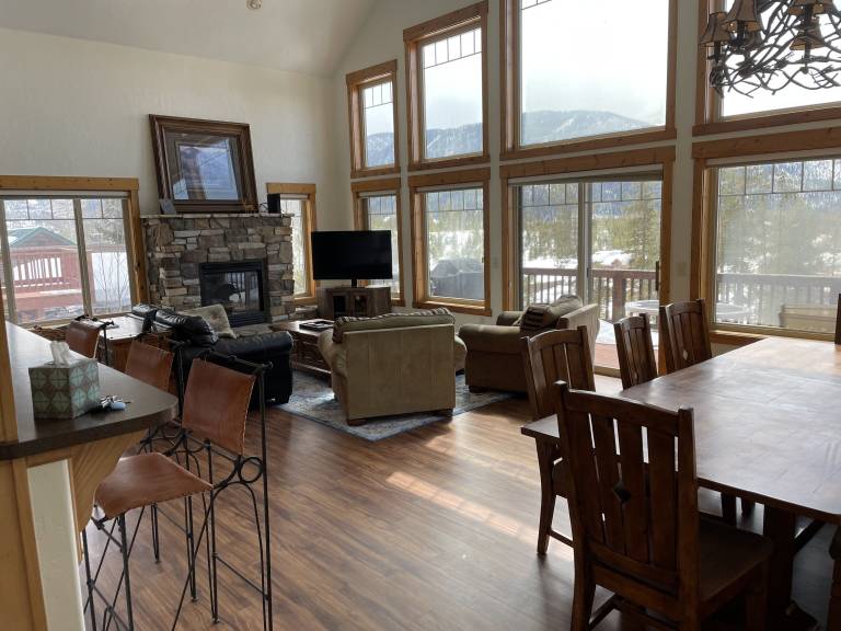 House Grand Lake