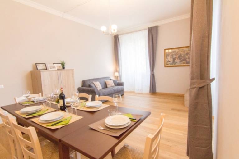 Apartment with patio — photo 4