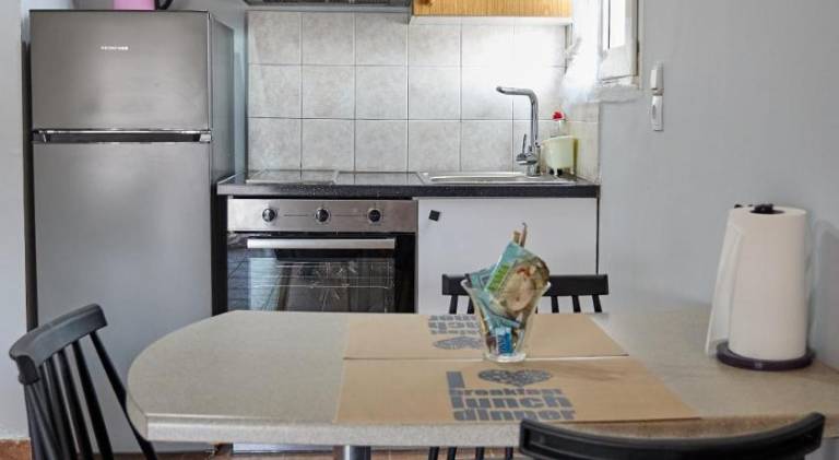 Holiday apartment with patio & yard — photo 5