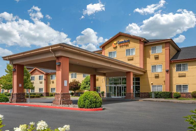 Comfort Suites Salem in Salem, OR