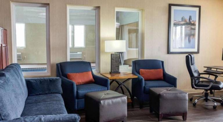Comfort Inn Kearney - Liberty — photo 4