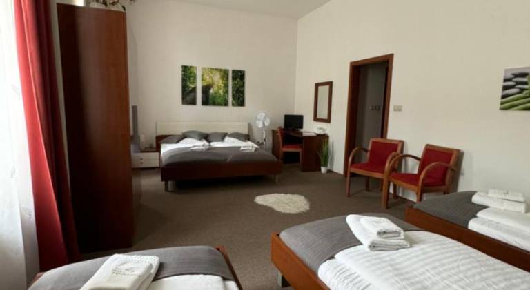 Pivovarsky Hotel Kojetin u Kromerize — photo 2