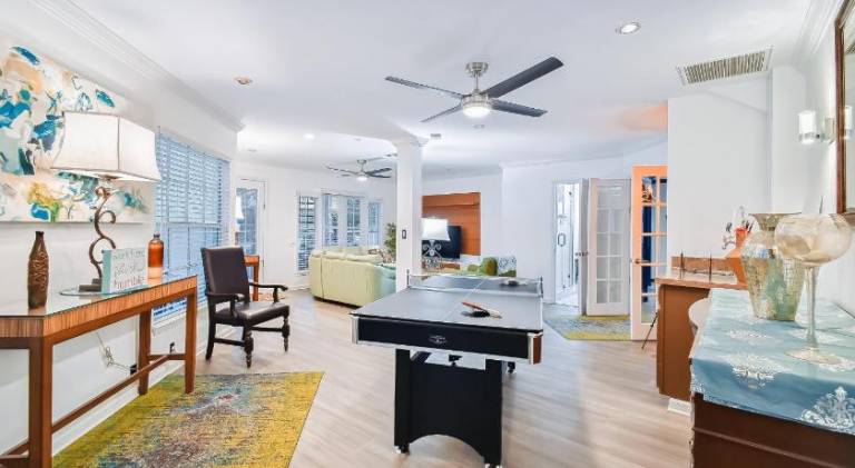 House with pool & hot tub | Pets are welcome — photo 3
