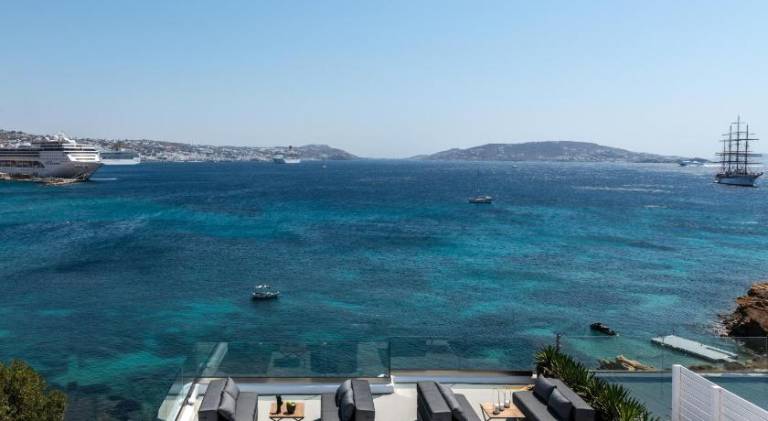 House with patio in Mykonos