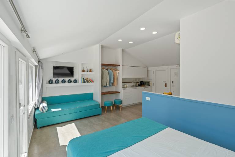 Sorrento City View Penthouse with Terrace&Solarium — photo 5