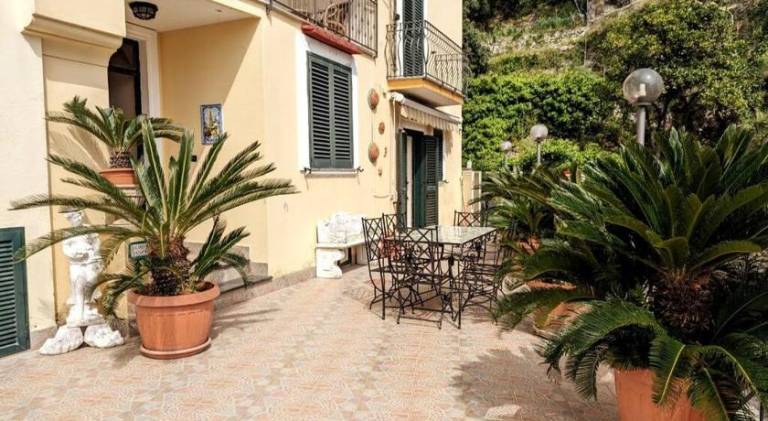 Holiday apartment with 2 rooms for 7 persons — photo 2