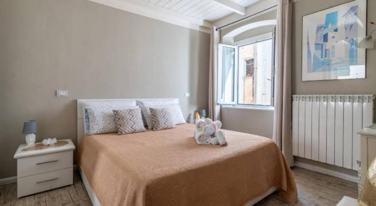 Rental apartment with 1 room for 4 persons in Taggia