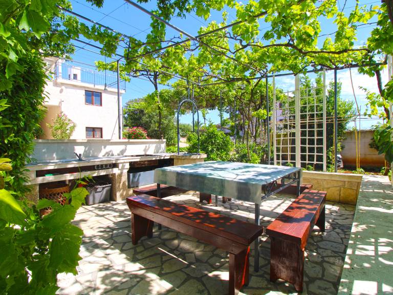 Charming holiday apartment with barbeque & patio | Close to the beach | Dogs allowed — photo 5