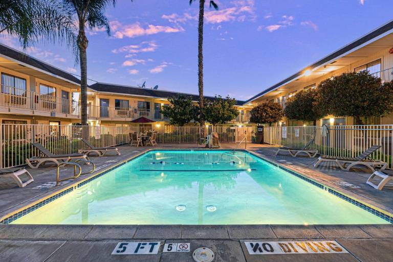 Motel 6 Temecula, CA - Historic Old Town in Temecula, CA
