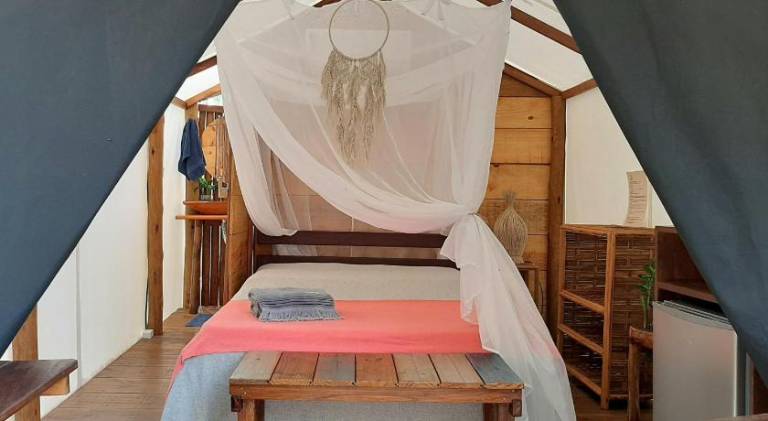 Tent with yard & patio in Maraú