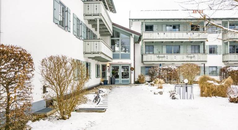 Holiday apartment with pool — photo 3