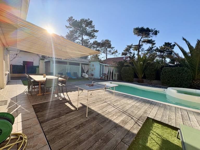 Villa with pool — photo 3