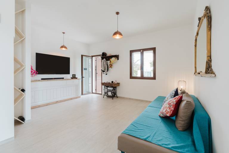 Wonderful villa with grill, terrace & yard | Sea view | Beach nearby | Pet-friendly — photo 3