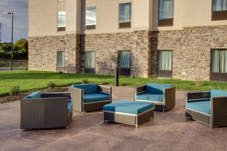 Hampton Inn & Suites Philadelphia/Bensalem — photo 5