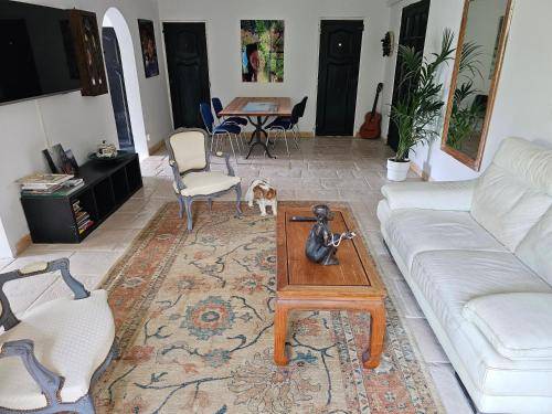80 m&sup2; Apartment mit Hotelservice