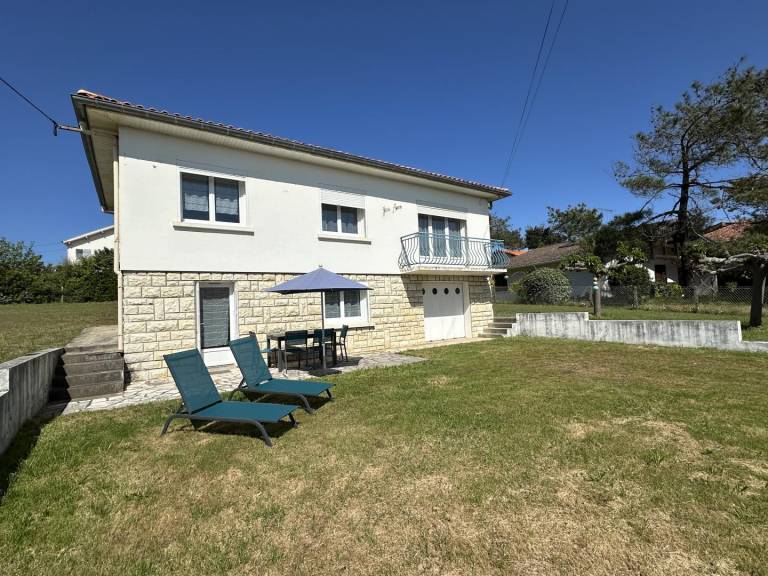 Lovely gite with garden, terrace & BBQ | Beach nearby | Pets are welcome — photo 2