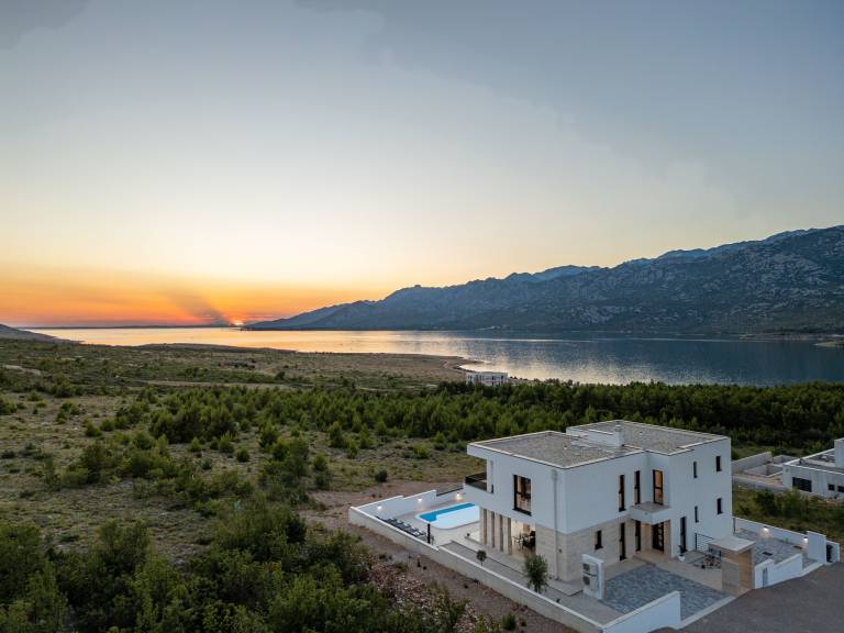 Villa  Maslenica