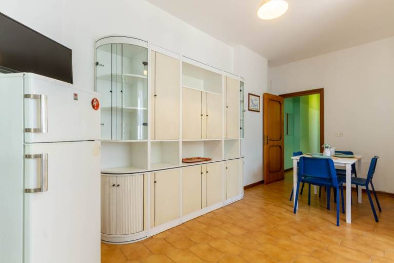 Apartment with 2 rooms for 4 persons — photo 5