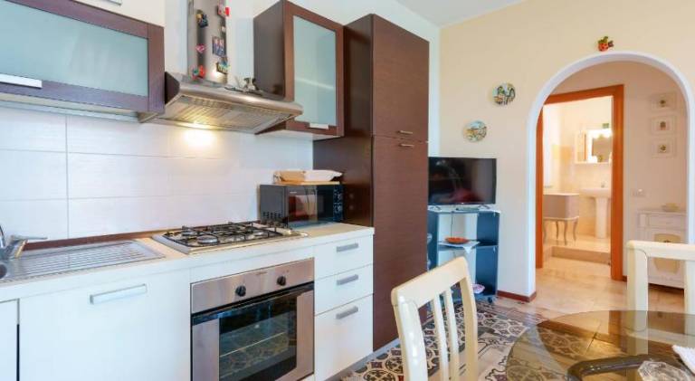 Holiday apartment with 2 rooms for 6 persons — photo 3