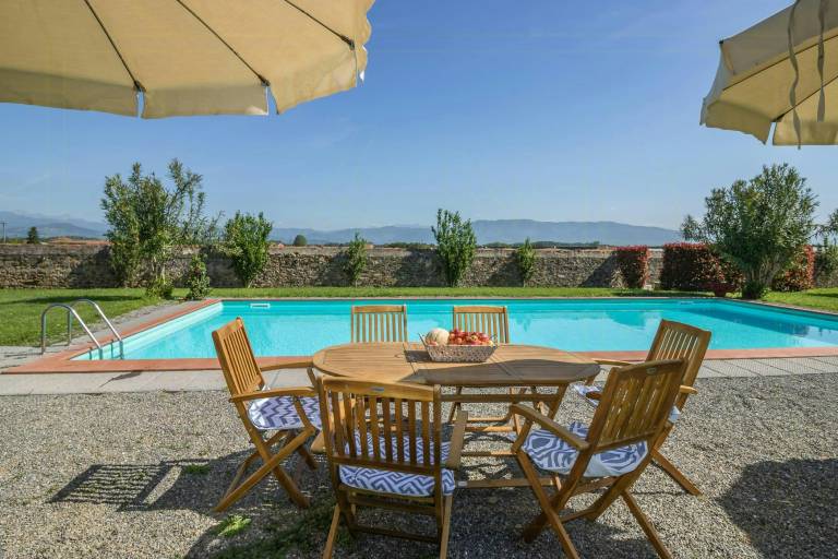 Family-friendly lovely holiday apartment with private pool, terrace & barbeque | Suitable for remote work | Dogs allowed — photo 2