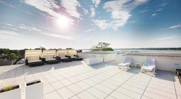 Wonderful serviced apartment with pool, sauna & terrace | Beach nearby | Pets are welcome — photo 4