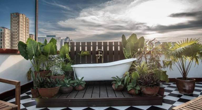 MiraNamin Nest BANABA - Garden View Suite in Historic Home - Bathtub, Luxury Indoor Plunge Pool, Gue — photo 4