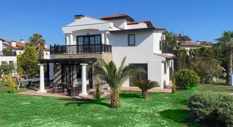 230 m² Villa