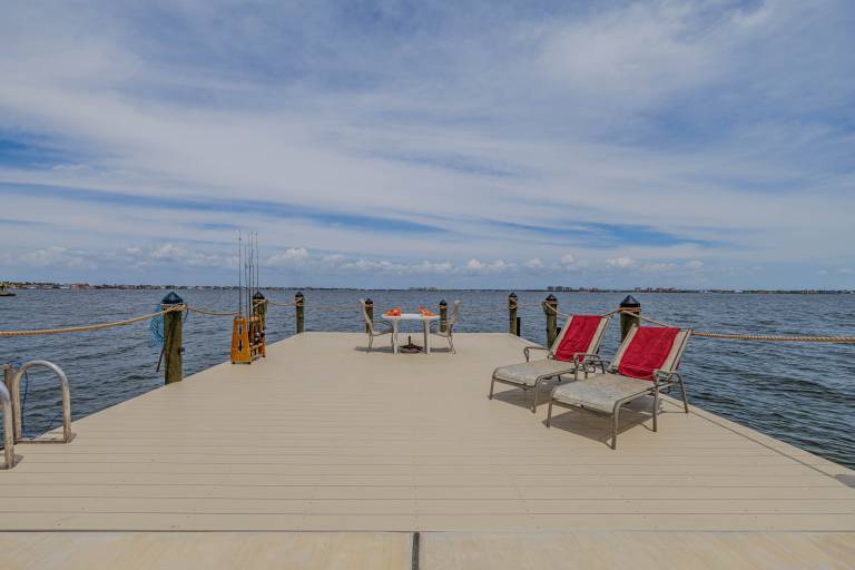Overlook the Caloosahatchee - Best fishing location - Stars Vacation Rentals — photo 3