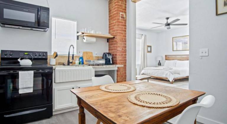 Nice vacation home | Good for workation | Pets allowed in Oklahoma City, OK