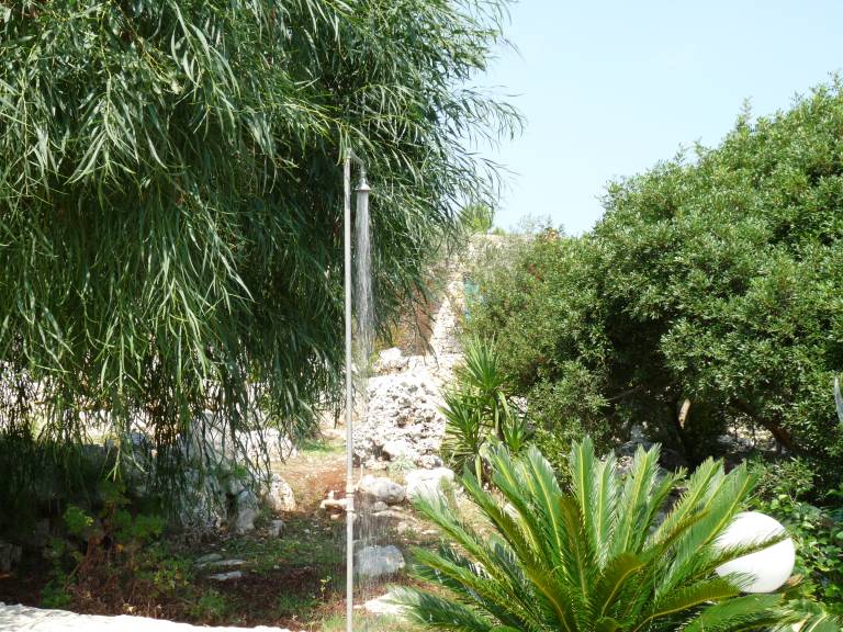 Children-friendly rental apartment with barbeque & yard | Garden view | Pets are welcome — photo 3