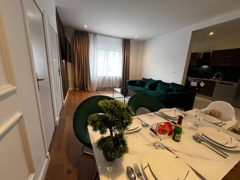 105m² Apartment, parking, for families, 6Per — photo 3