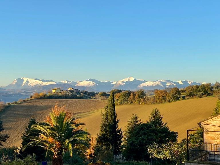 Family-friendly big vacation home with private pool, terrace & BBQ | Perfect for remote work | Pet-friendly — photo 4
