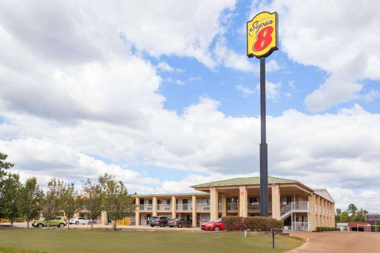 Super 8 By Wyndham Brookhaven in Brookhaven, MS