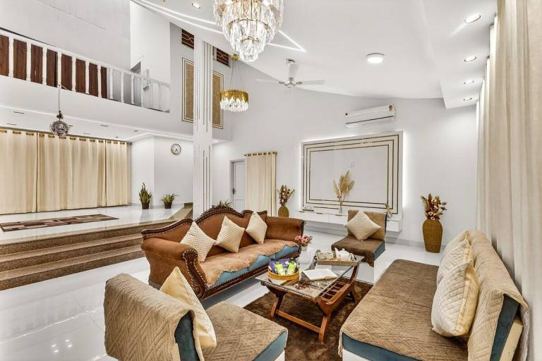 House with 3 rooms for 8 persons in Faridabad